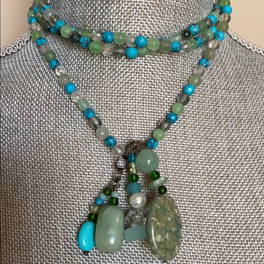 Beaded necklace